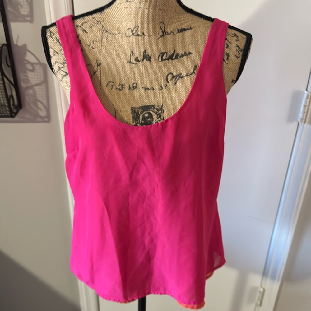 Wet seal size medium tank